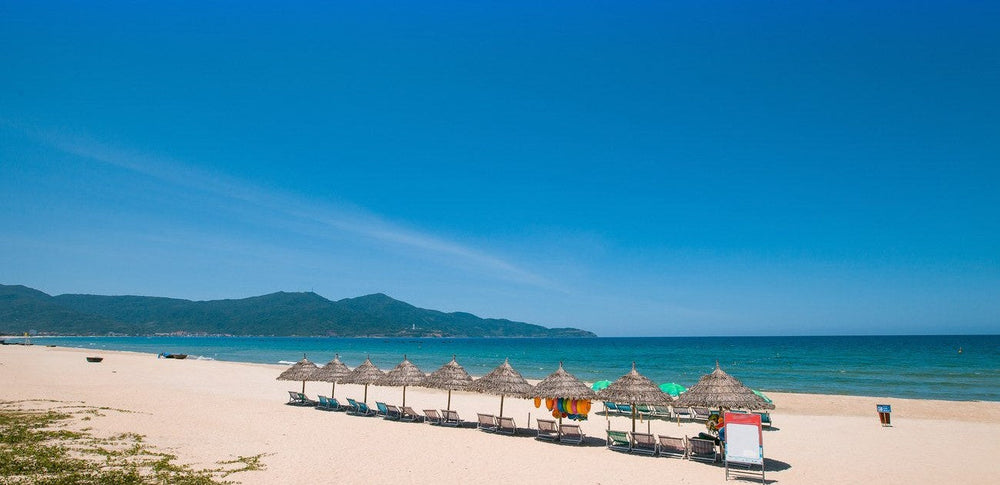 Over 30 kilometers of coastline, including My Khe, Non Nuoc, and Bac My An.